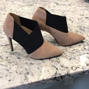 Nine West suede 3” stiletto booties 8.5m
